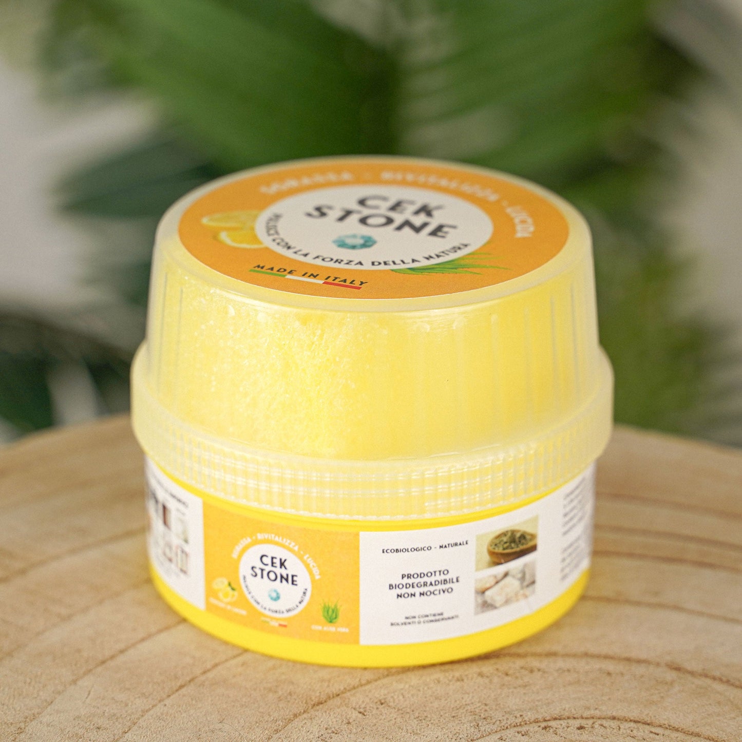 Crema protectora y limpiadora para el hogar todo en uno